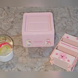 Sanrio Pink Character Organizer